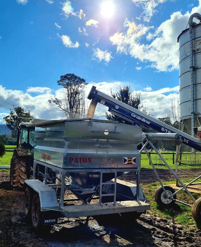 Loading up the feedcart