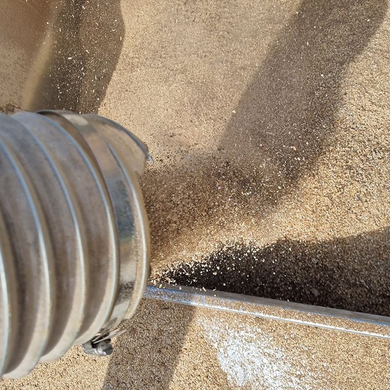 Reids Calf Feeder Mix at 18% Protein